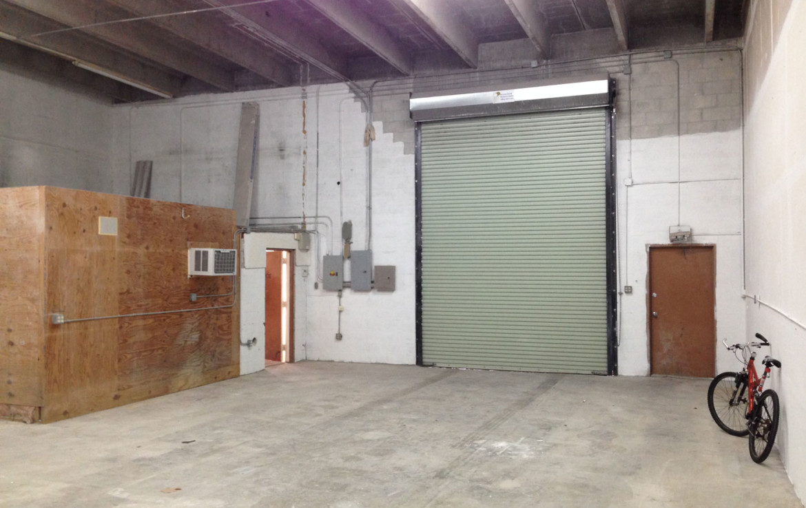 2,000 SF Warehouse for Lease Cornerstone Realty