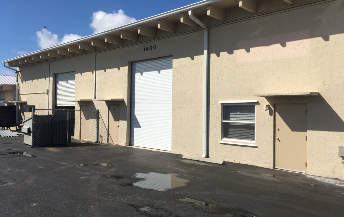 2,000 SF Warehouse for Lease Cornerstone Realty