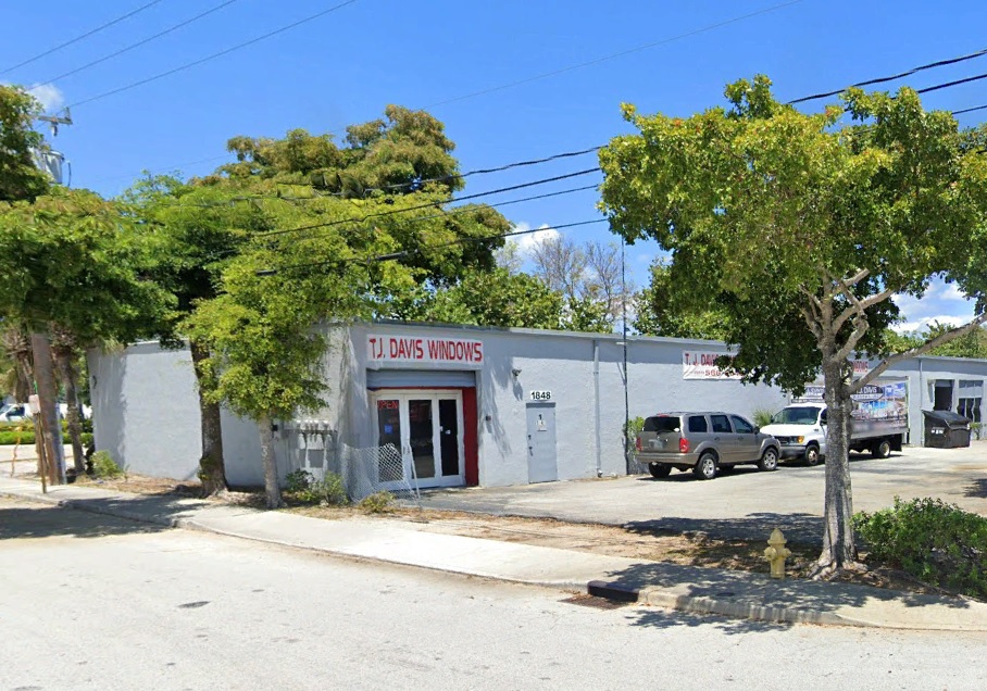 4,280 SF Office / Warehouse for Lease